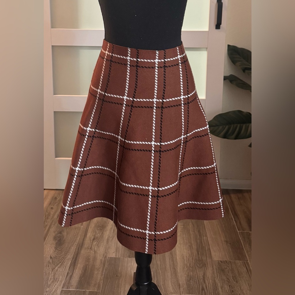 Classic Plaid A-Line Skirt in Brown